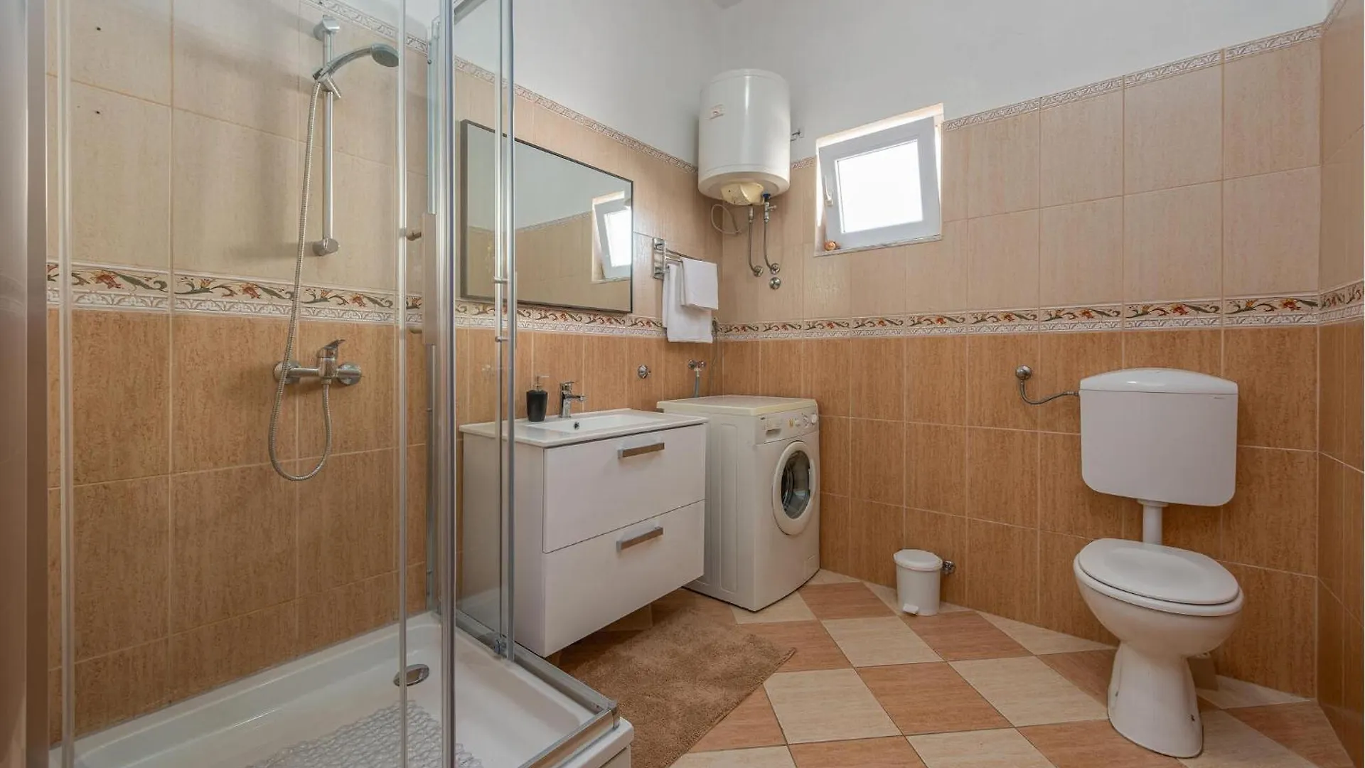 Beautiful Apartment In Maslenica With Kitchen 0*,